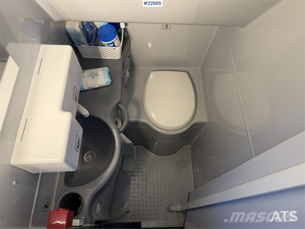 Mercedes-Benz MB E15 RHD coach with seating for 49+1+1 其他巴士