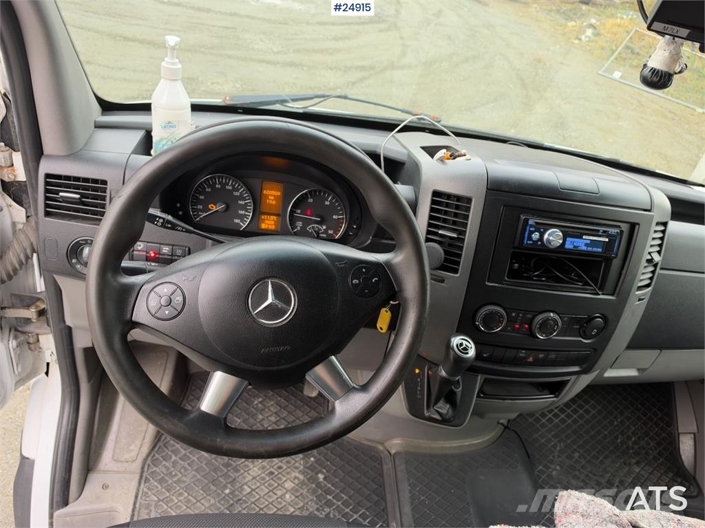 Mercedes-Benz Sprinter شاحنات ذات هيكل صندوقي