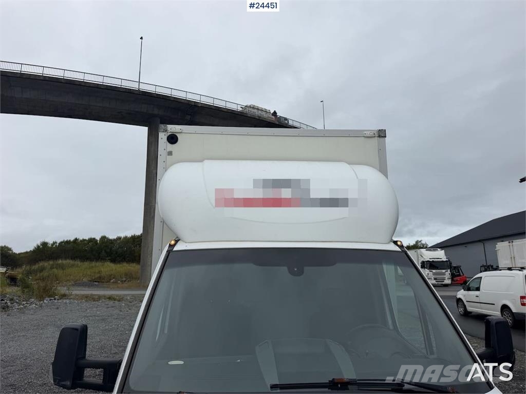 Mercedes-Benz Sprinter 316 CDI box truck with tail lift and two  Camion Fourgon