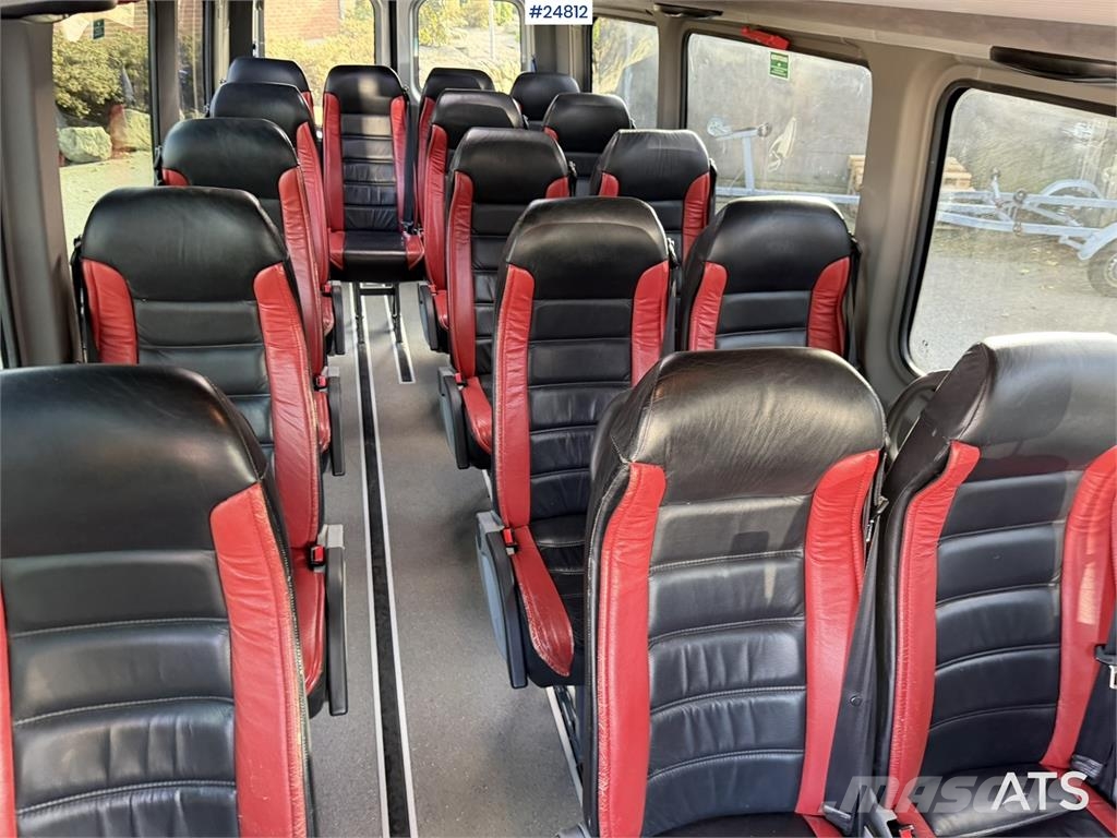 Mercedes-Benz Sprinter 319 CDI Minibus with 16+1 Seats Minibusser