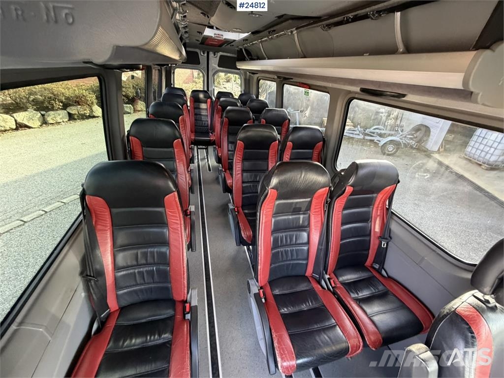 Mercedes-Benz Sprinter 319 CDI Minibus with 16+1 Seats Minibusser