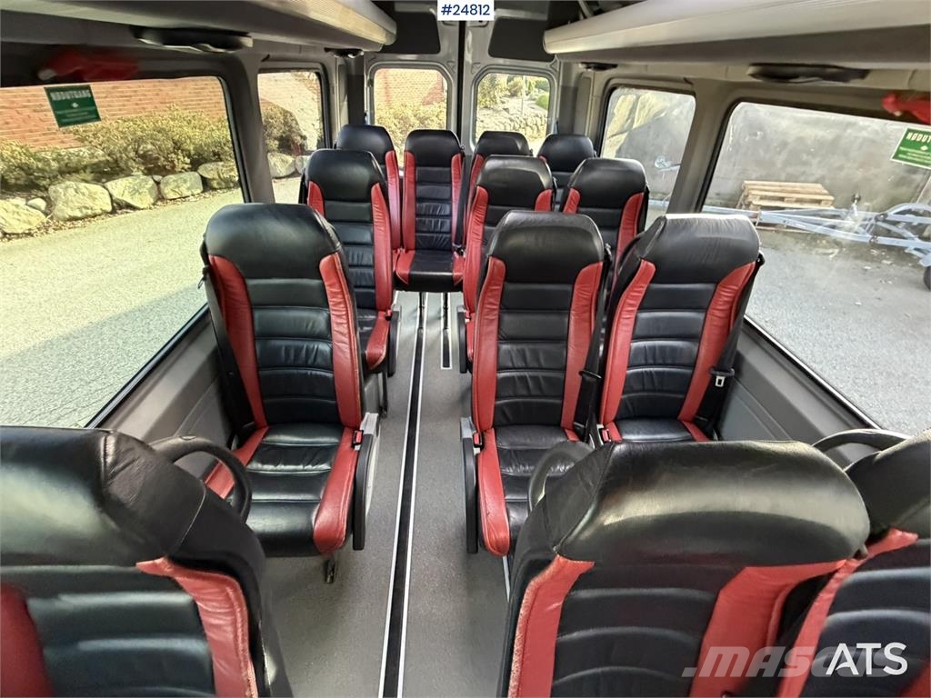Mercedes-Benz Sprinter 319 CDI Minibus with 16+1 Seats Minibusser