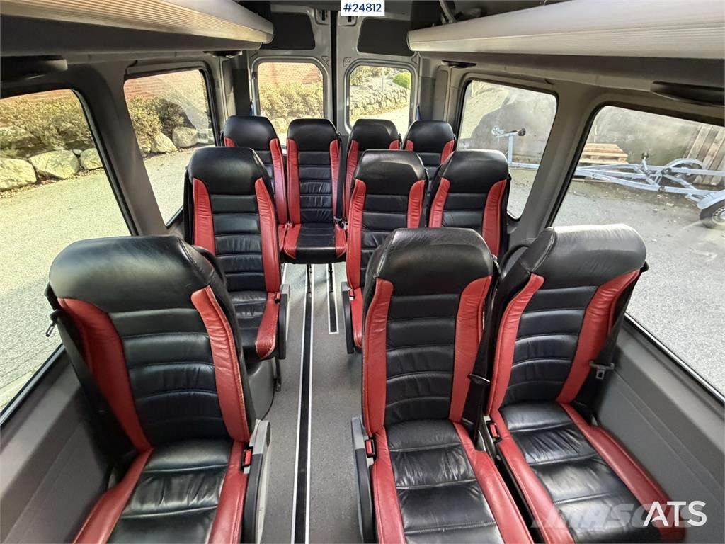 Mercedes-Benz Sprinter 319 CDI Minibus with 16+1 Seats Minibusser