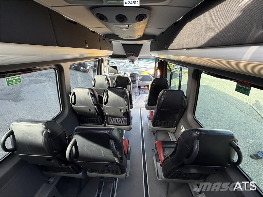 Mercedes-Benz Sprinter 319 CDI Minibus with 16+1 Seats Minibusser
