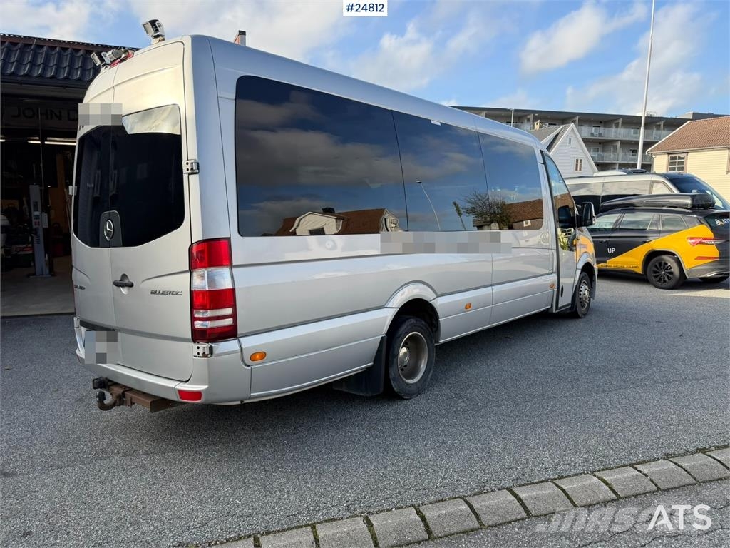 Mercedes-Benz Sprinter 319 CDI Minibus with 16+1 Seats Minibusser