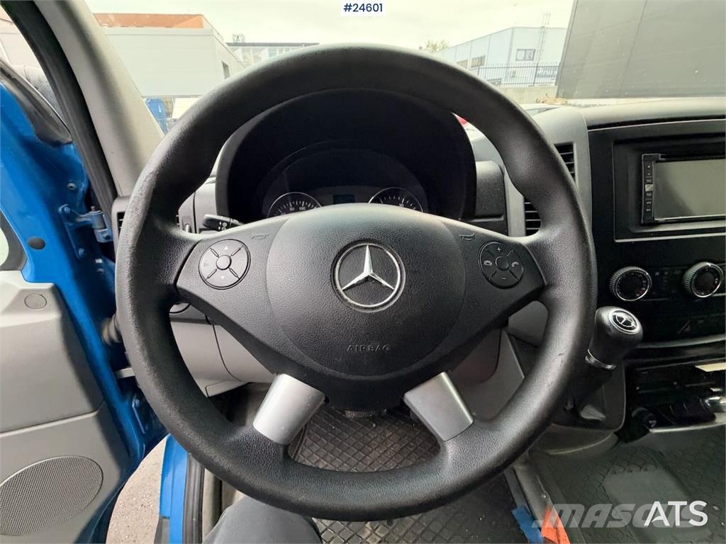 Mercedes-Benz Sprinter 4x2 Box truck – 3-temperature refrigerati Skapbiler