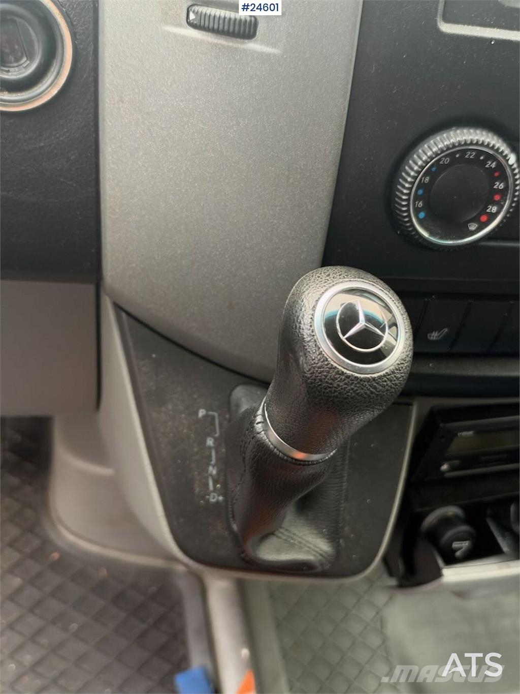 Mercedes-Benz Sprinter 4x2 Box truck – 3-temperature refrigerati Skapbiler