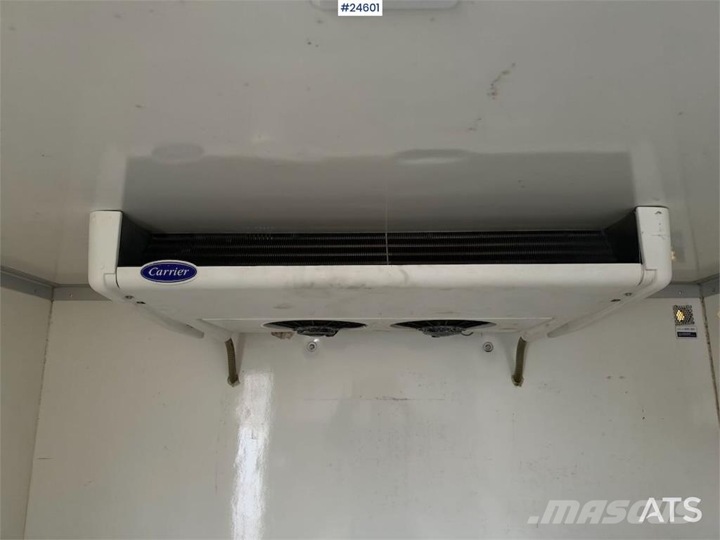 Mercedes-Benz Sprinter 4x2 Box truck – 3-temperature refrigerati Skapbiler
