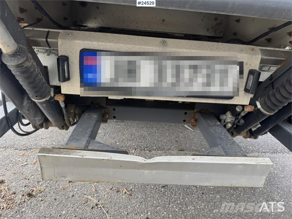 Mercedes-Benz Sprinter 4x4 Box Van – 8 Pallets Skapbiler