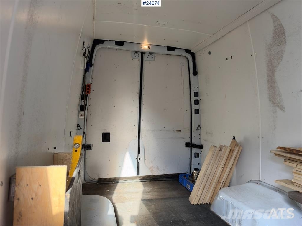 Mercedes-Benz Sprinter 516 CDI Van with Tail Lift and Tachograph Фургони