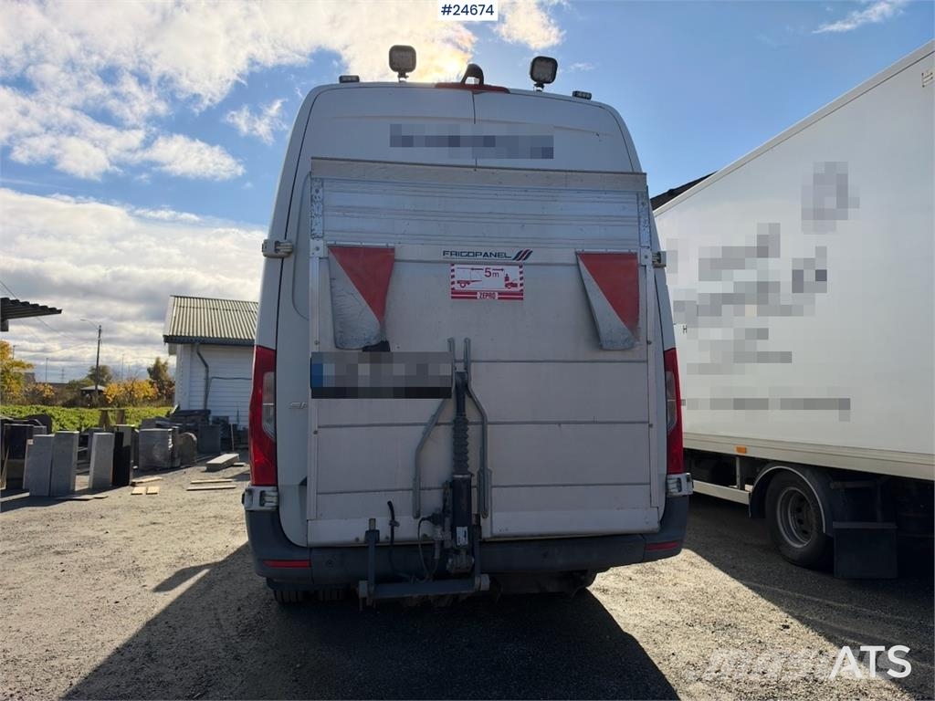 Mercedes-Benz Sprinter 516 CDI Van with Tail Lift and Tachograph Фургони