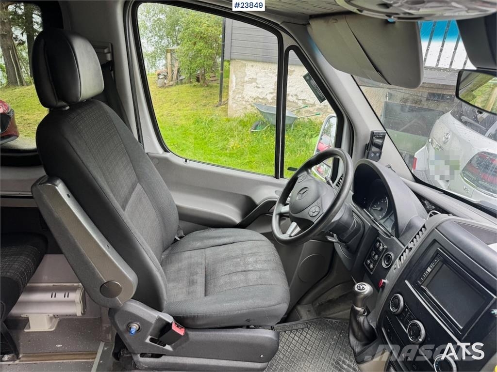 Mercedes-Benz Sprinter 516 Minibus – 17 Seats Mikroautobusai