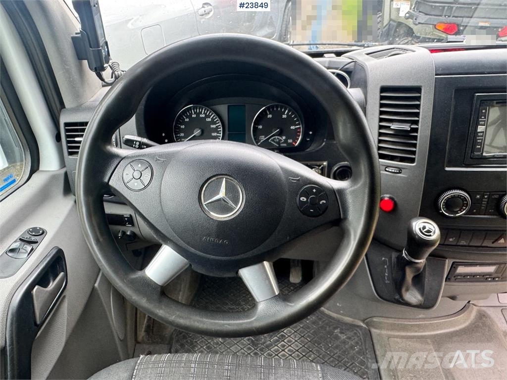 Mercedes-Benz Sprinter 516 Minibus – 17 Seats Mikroautobusai
