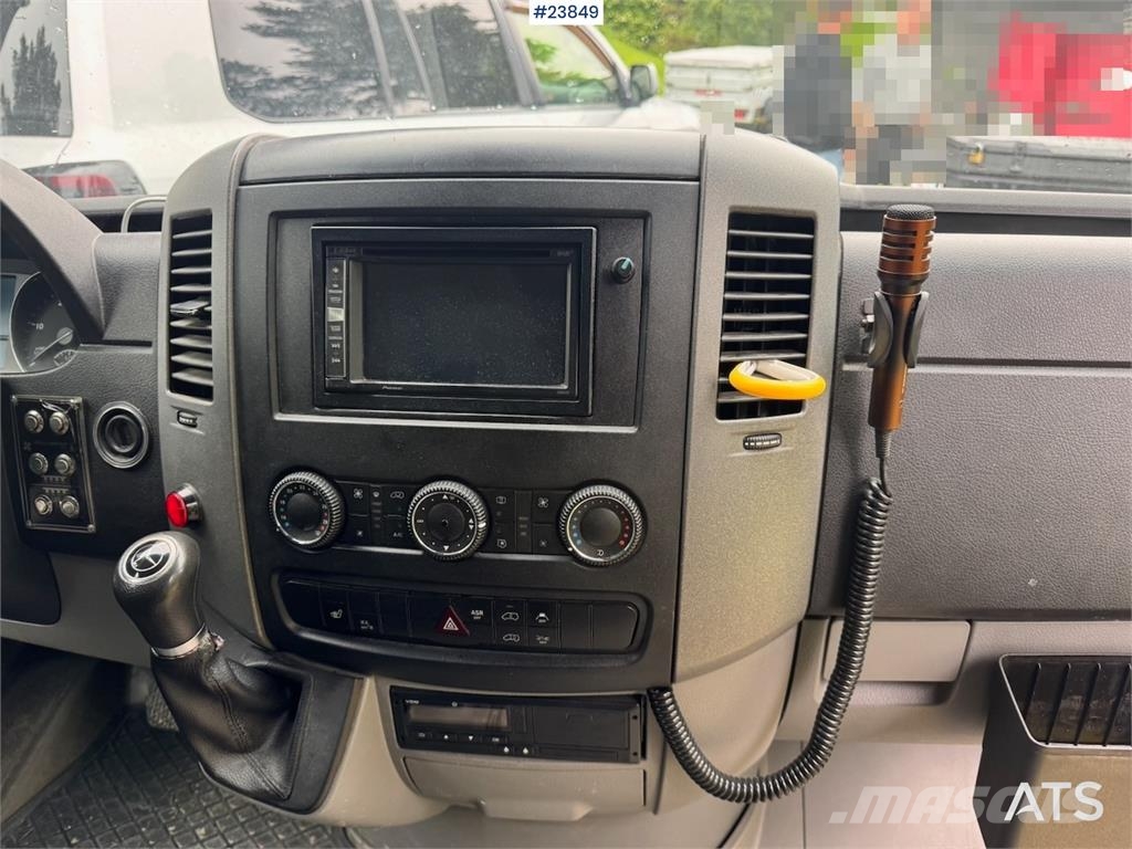Mercedes-Benz Sprinter 516 Minibus – 17 Seats Mikroautobusai