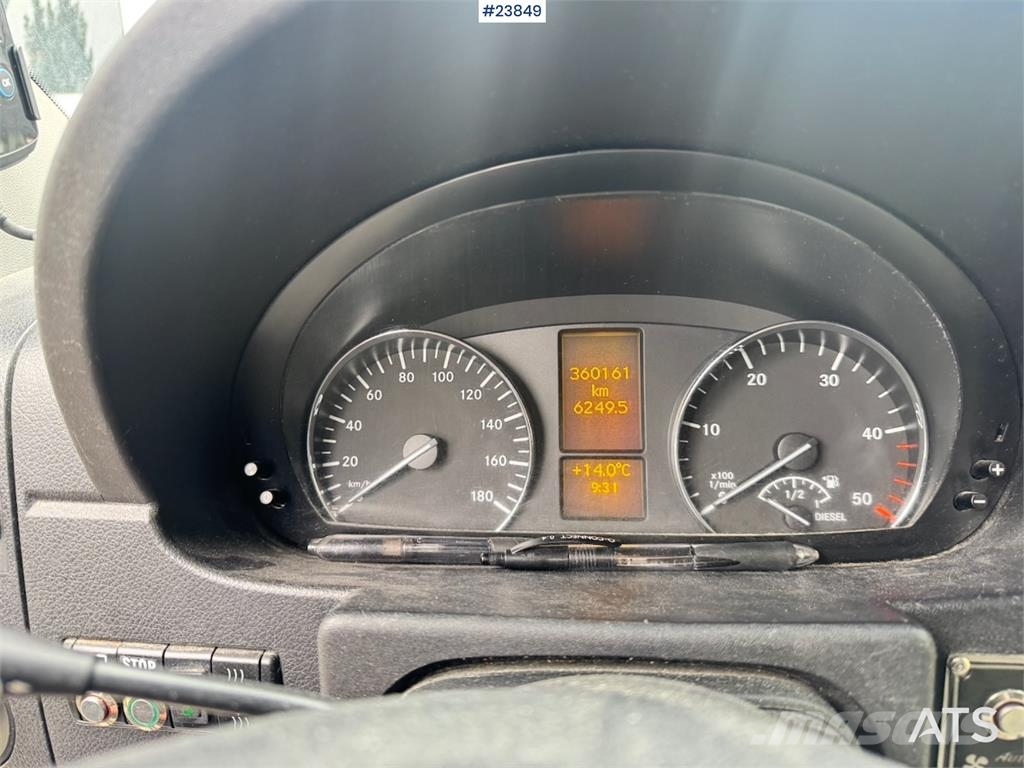 Mercedes-Benz Sprinter 516 Minibus – 17 Seats Mikroautobusai