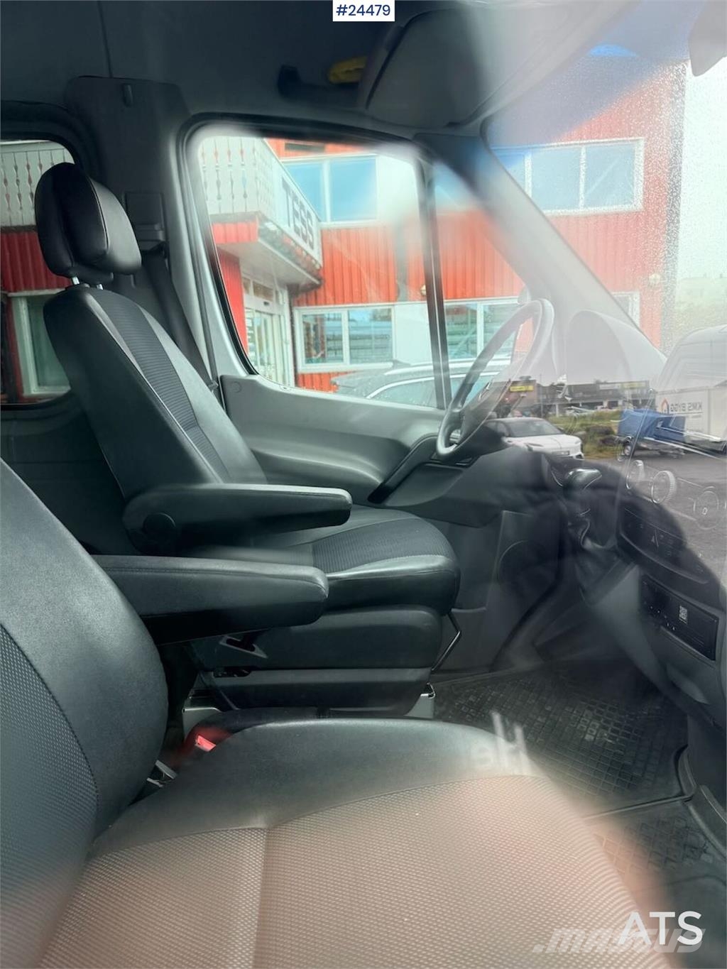 Mercedes-Benz Sprinter 516 minibus with 16+1 seats, smart tachog Mini-bus