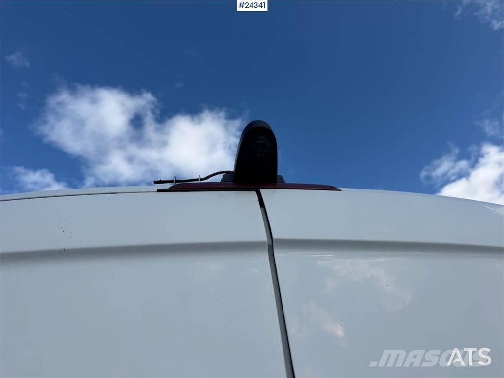 Mercedes-Benz Sprinter 516 w/ 16+1 and approved for two wheelcha Mini-bus