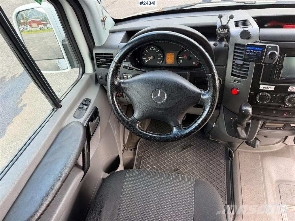Mercedes-Benz Sprinter 516 w/ 16+1 and approved for two wheelcha Mini-bus