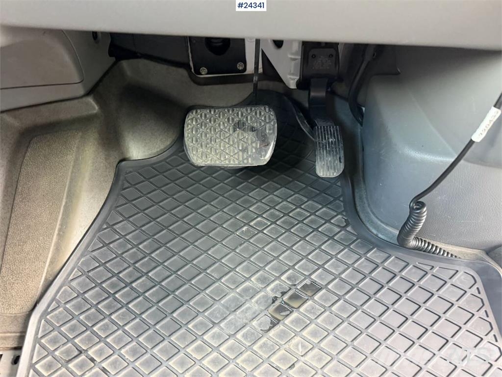 Mercedes-Benz Sprinter 516 w/ 16+1 and approved for two wheelcha Mini-bus