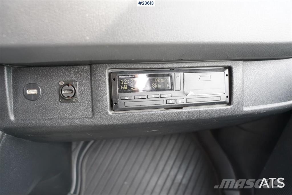 Mercedes-Benz Sprinter 519 Altas 17-Seater Accessible Minibus Mini bus