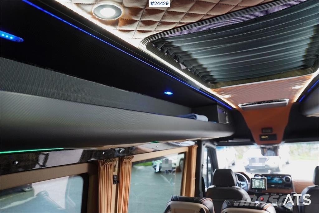 Mercedes-Benz Sprinter 519 CDI – Model – 17+2 Seats with Wheelch 미니 버스