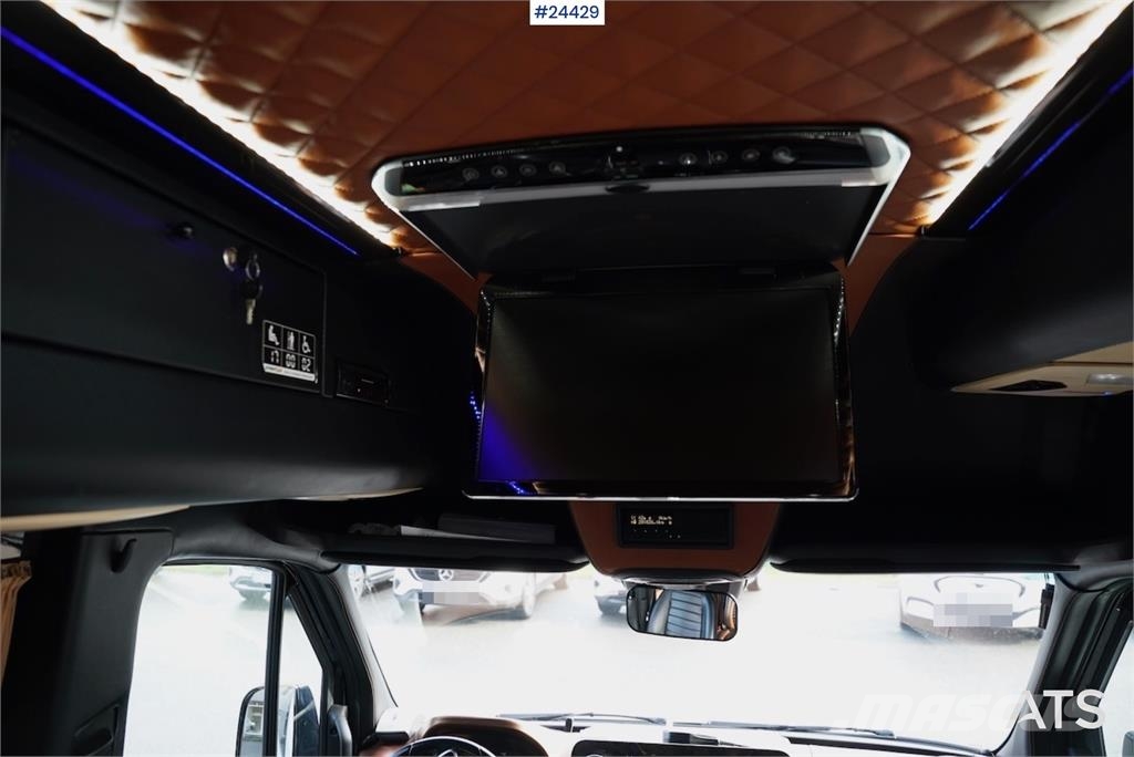 Mercedes-Benz Sprinter 519 CDI – Model – 17+2 Seats with Wheelch 미니 버스