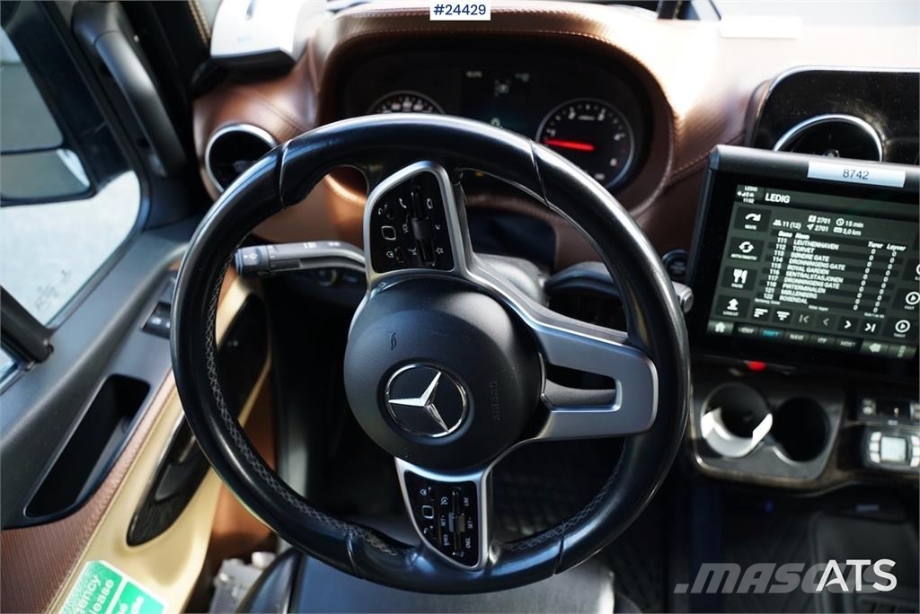 Mercedes-Benz Sprinter 519 CDI – Model – 17+2 Seats with Wheelch 미니 버스
