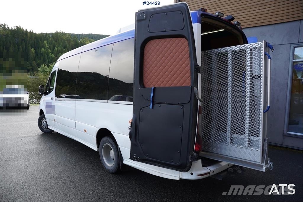 Mercedes-Benz Sprinter 519 CDI – Model – 17+2 Seats with Wheelch 미니 버스