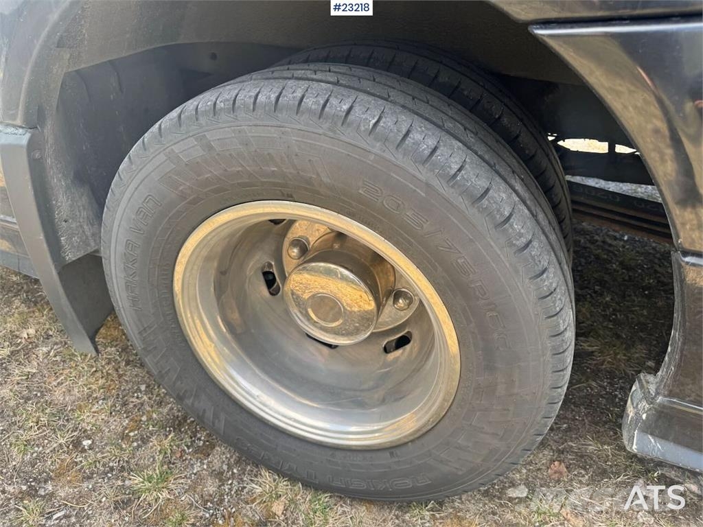 Mercedes-Benz Sprinter 519 Minibus – 21 seats – Two sets of tire 미니 버스