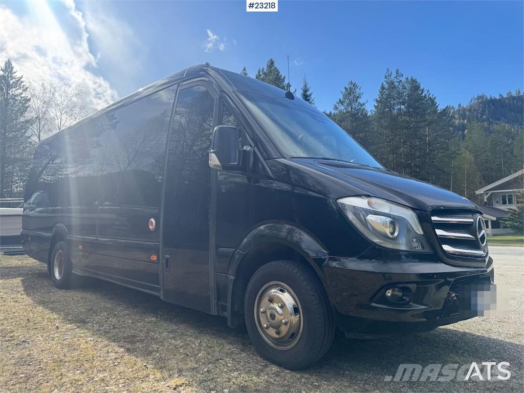 Mercedes-Benz Sprinter 519 Minibus – 21 seats – Two sets of tire 미니 버스