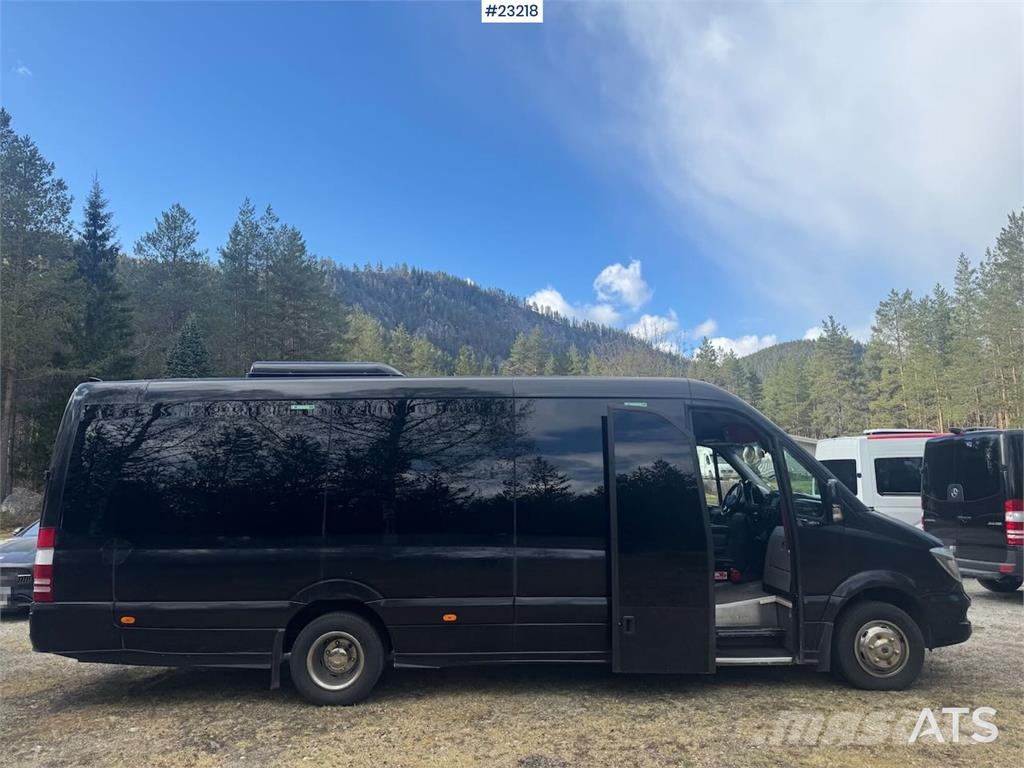 Mercedes-Benz Sprinter 519 Minibus – 21 seats – Two sets of tire 미니 버스