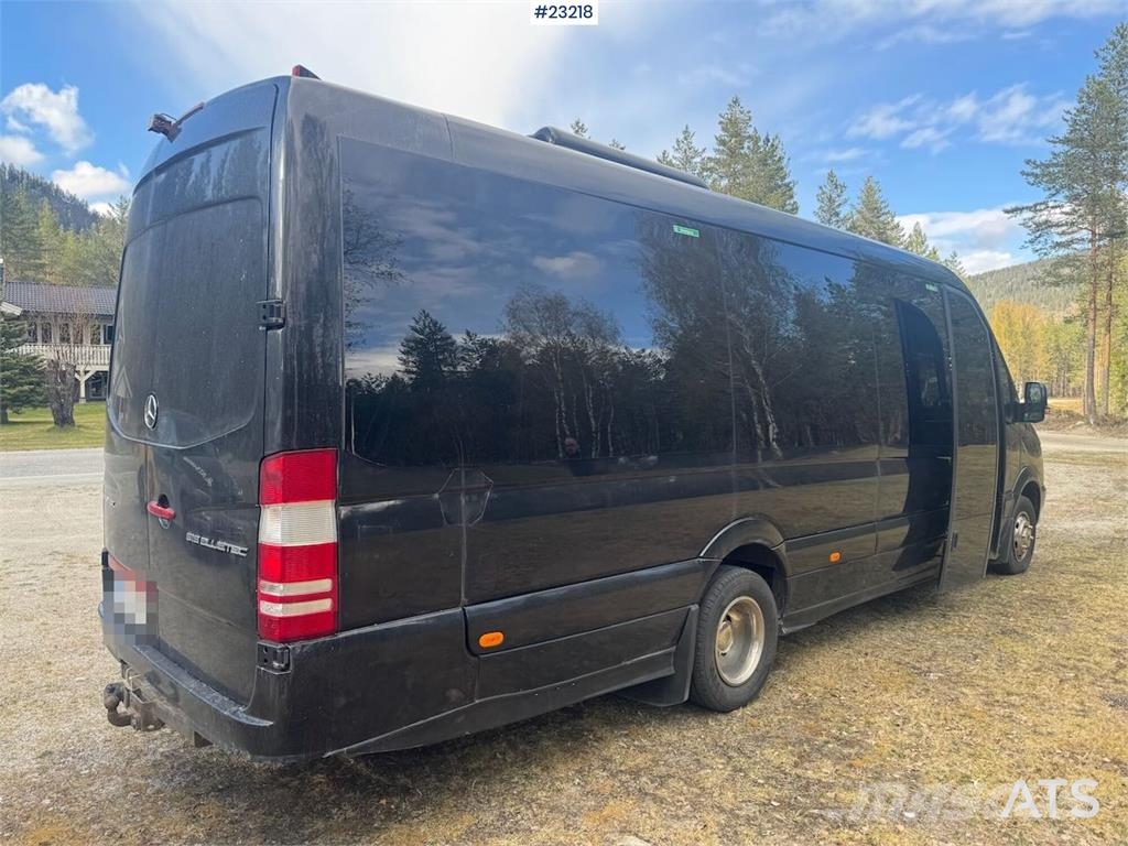 Mercedes-Benz Sprinter 519 Minibus – 21 seats – Two sets of tire 미니 버스