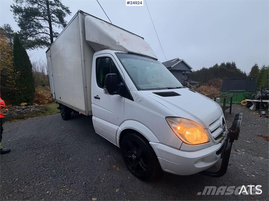 Mercedes-Benz Sprinter 8-pallet box truck – Engine replaced Box trucks