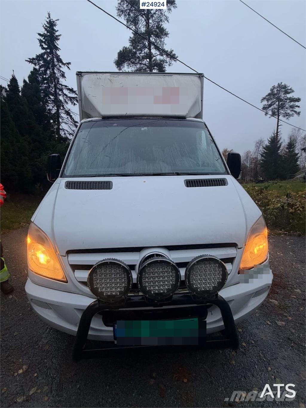 Mercedes-Benz Sprinter 8-pallet box truck – Engine replaced Box trucks