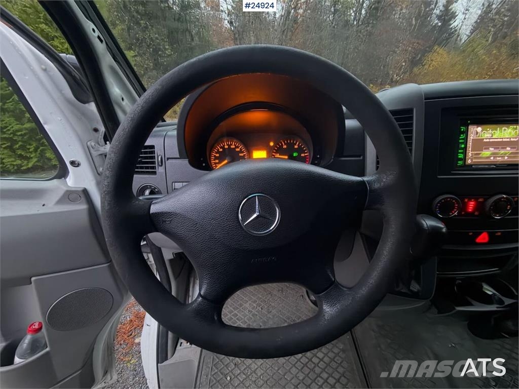 Mercedes-Benz Sprinter 8-pallet box truck – Engine replaced Box trucks