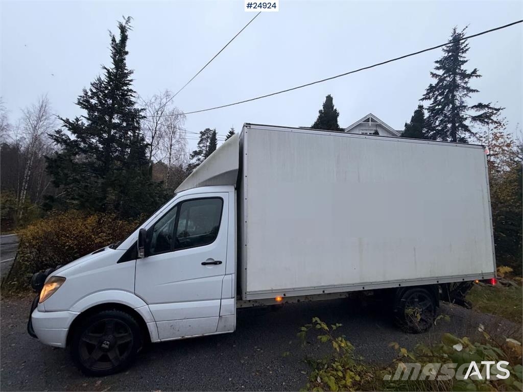 Mercedes-Benz Sprinter 8-pallet box truck – Engine replaced Box trucks