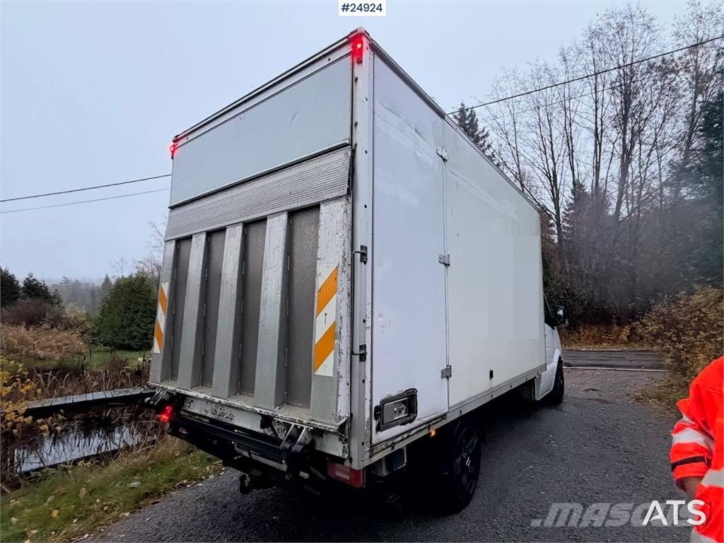 Mercedes-Benz Sprinter 8-pallet box truck – Engine replaced Box trucks