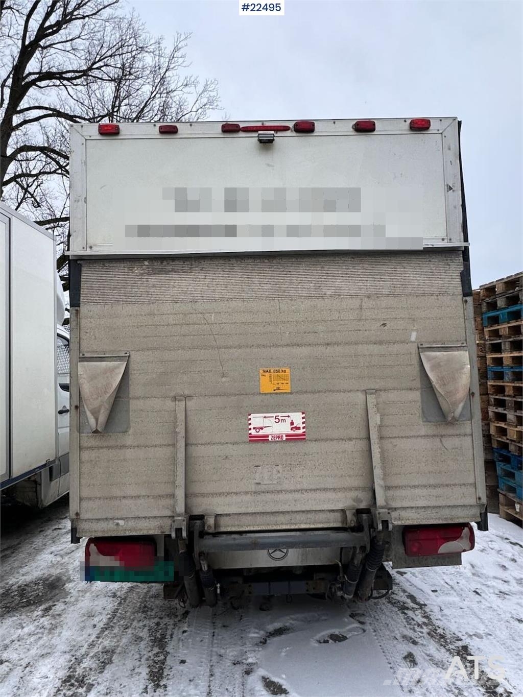 Mercedes-Benz Sprinter box truck with tail lift – approved until Φορτηγά Κόφα