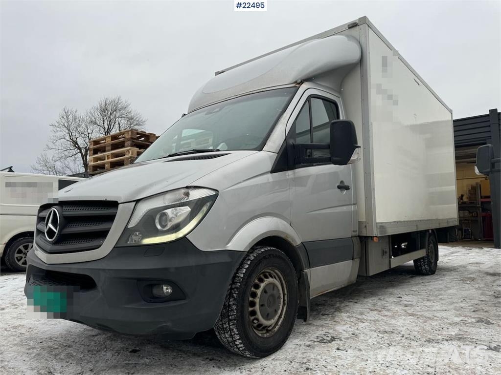 Mercedes-Benz Sprinter box truck with tail lift – approved until Φορτηγά Κόφα
