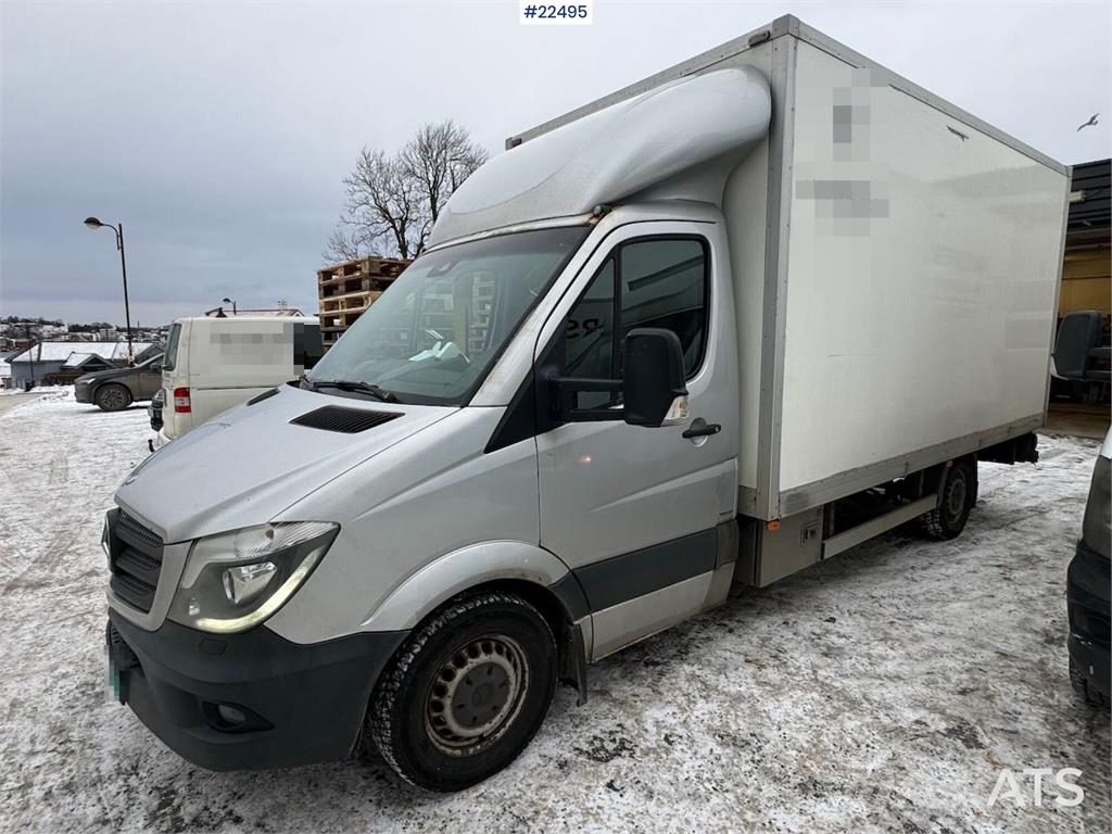 Mercedes-Benz Sprinter box truck with tail lift – approved until Φορτηγά Κόφα