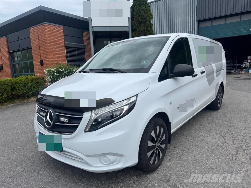 Mercedes-Benz Vito 119 CDI 4x4 Van with Tachograph شاحنة مقفلة