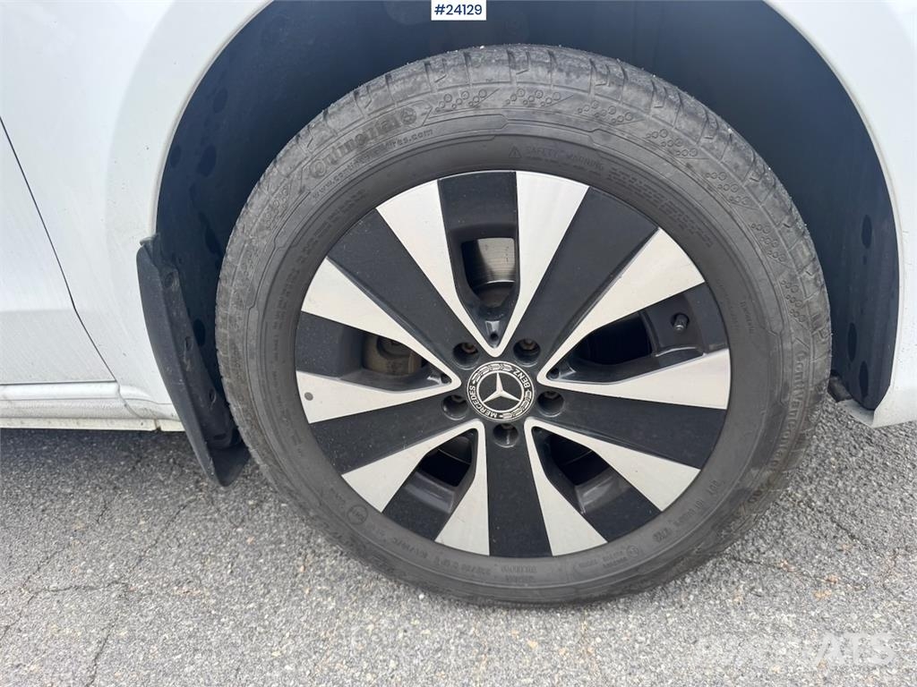 Mercedes-Benz Vito 119 CDI 4x4 Van with Tachograph شاحنة مقفلة