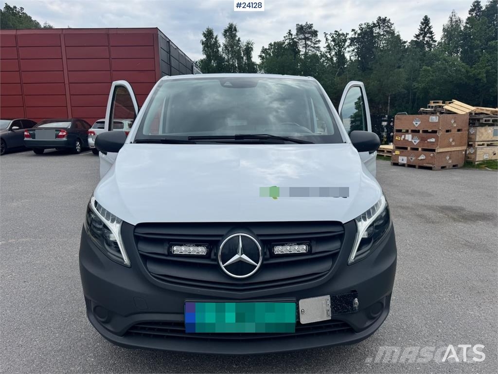 Mercedes-Benz Vito Van – with Tachograph شاحنة مقفلة