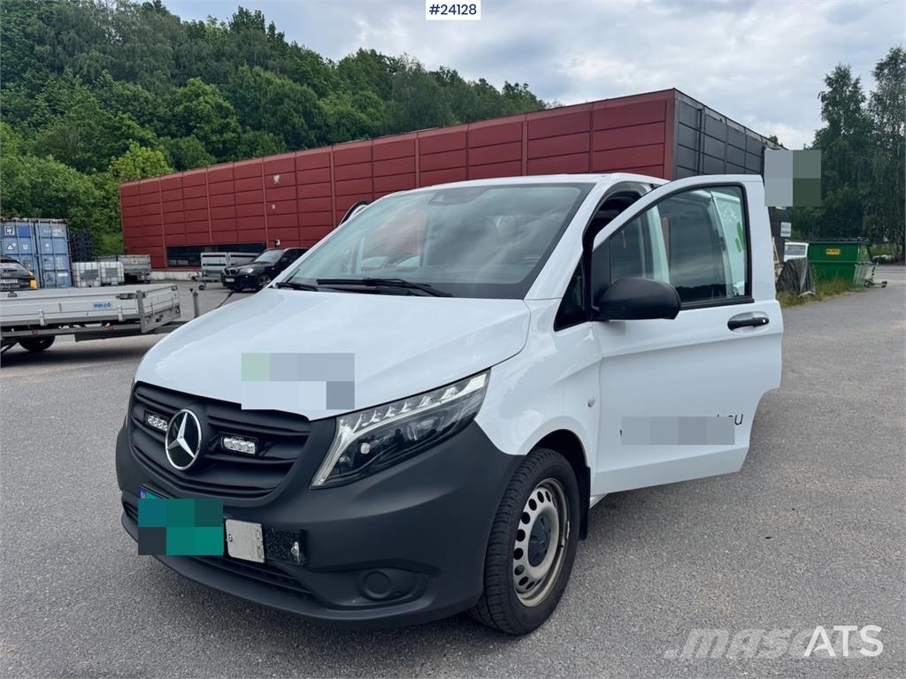 Mercedes-Benz Vito Van – with Tachograph شاحنة مقفلة