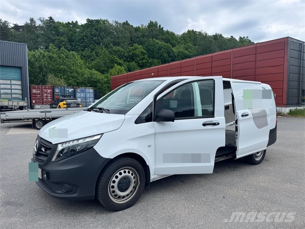 Mercedes-Benz Vito Van – with Tachograph شاحنة مقفلة
