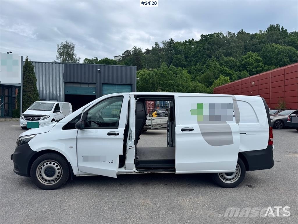 Mercedes-Benz Vito Van – with Tachograph شاحنة مقفلة