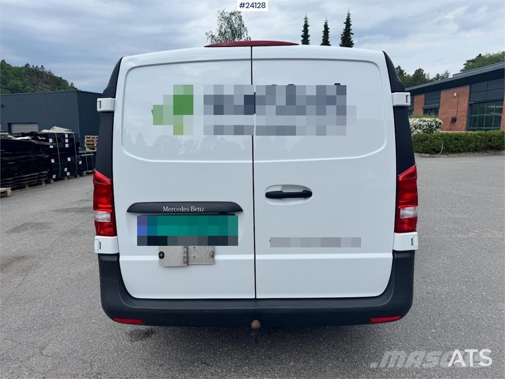 Mercedes-Benz Vito Van – with Tachograph شاحنة مقفلة