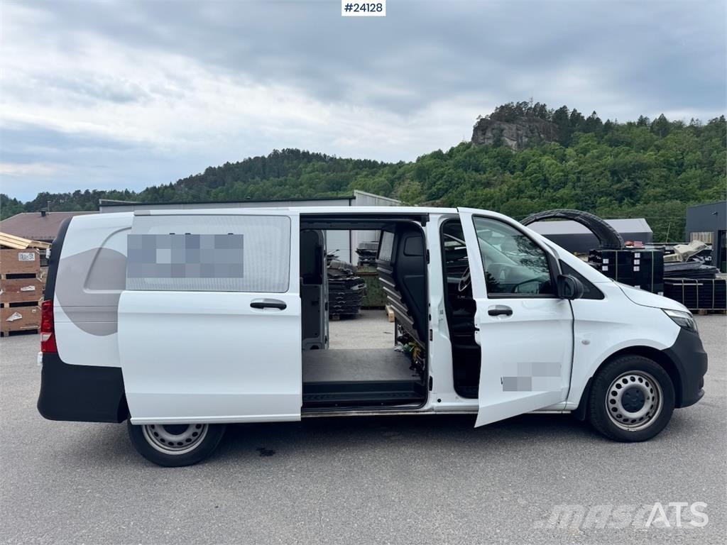 Mercedes-Benz Vito Van – with Tachograph شاحنة مقفلة