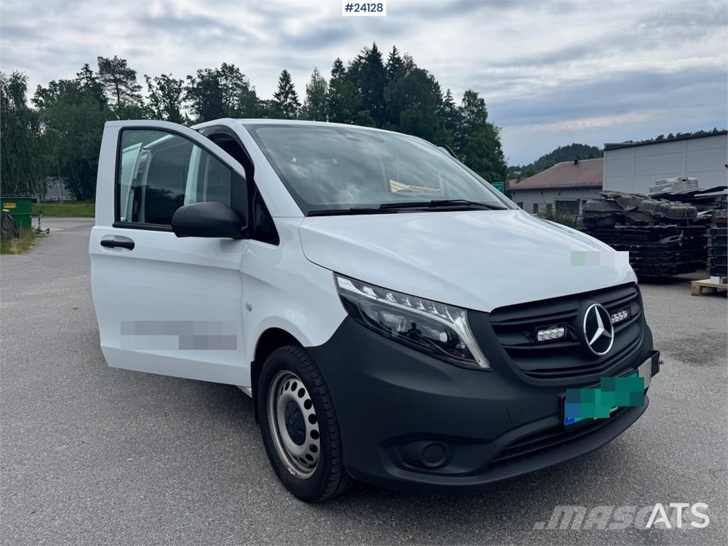 Mercedes-Benz Vito Van – with Tachograph شاحنة مقفلة