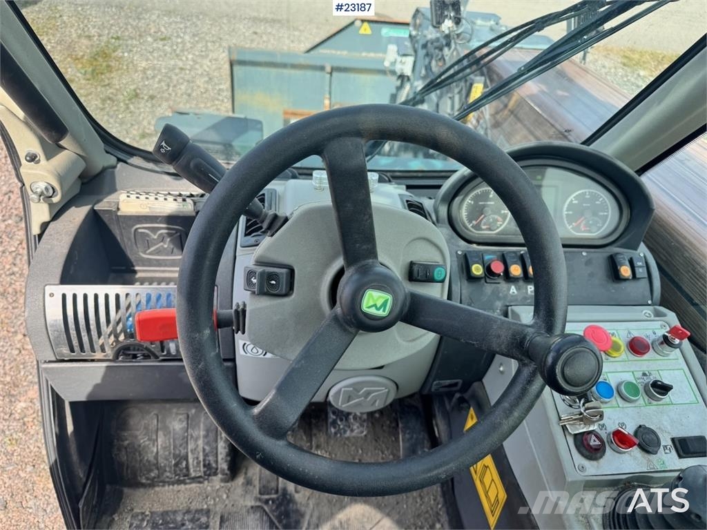 Merlo P40.17 telehandler w/ bucket – pallet forks – jib Teleskopski kolesni nakladalci